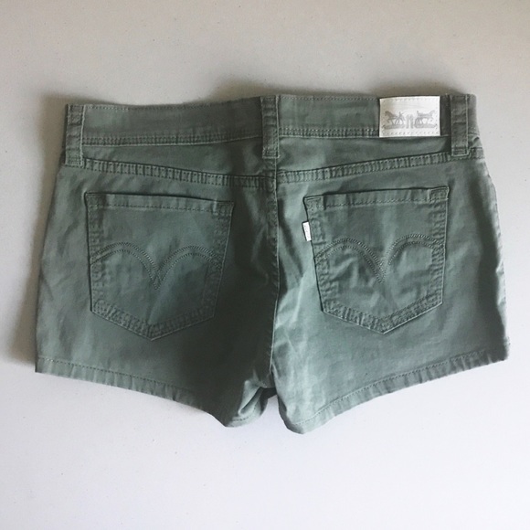 Levi’s Green Twill Stretch Denim Shorts Sz 27 - Picture 3 of 8